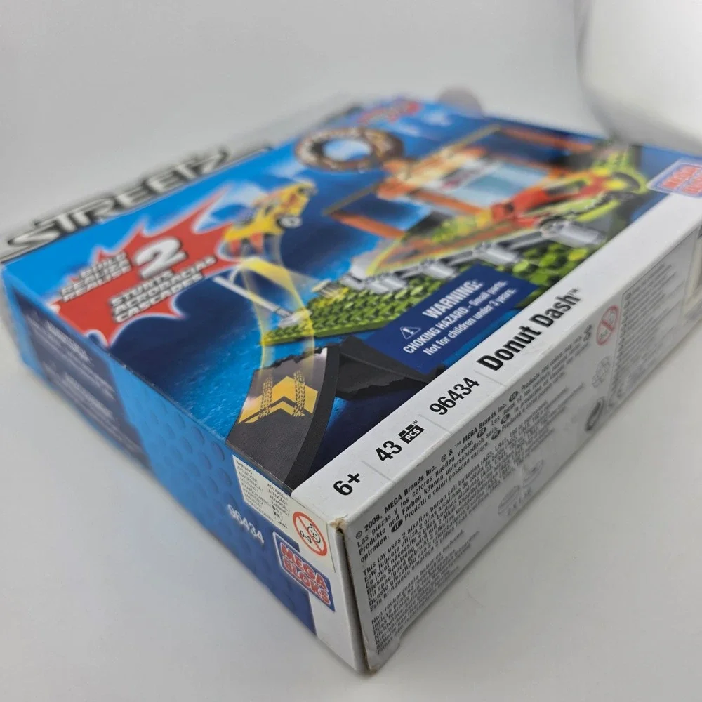 Mega Bloks Streetz Donut Dash 96434 Set 43pc 2 Car NEW Distressed Packaging READ
